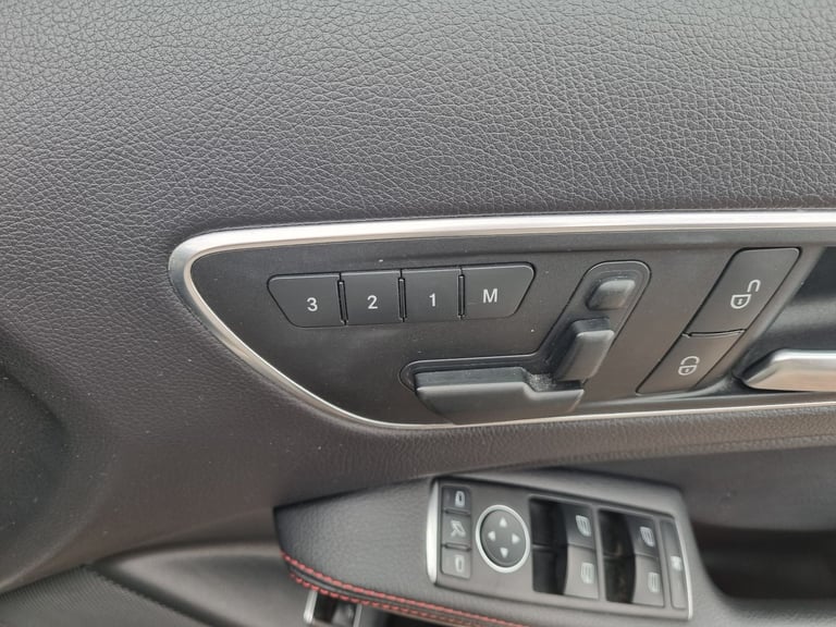 Mercedes-Benz, GLA, 250 4MATIC AMG 2015, Automatic, 1995 (cc), 5 doors