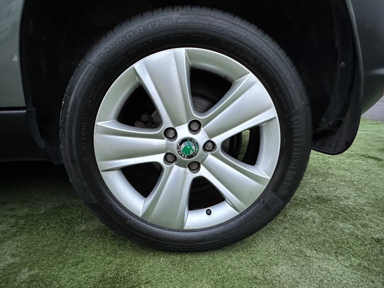 2012 Skoda Yeti 1.2 TSI SE Plus 5dr HATCHBACK Petrol Manual