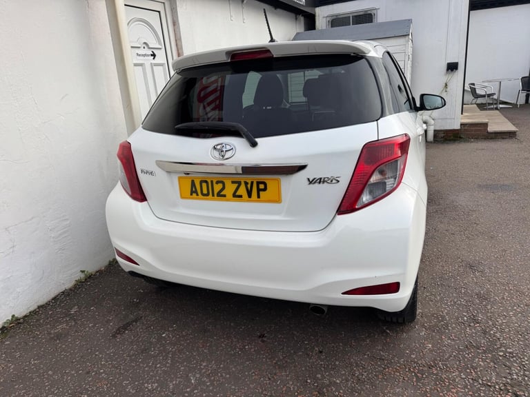 2012 Toyota Yaris 1.33 VVT-i Trend 5dr HATCHBACK PETROL Manual