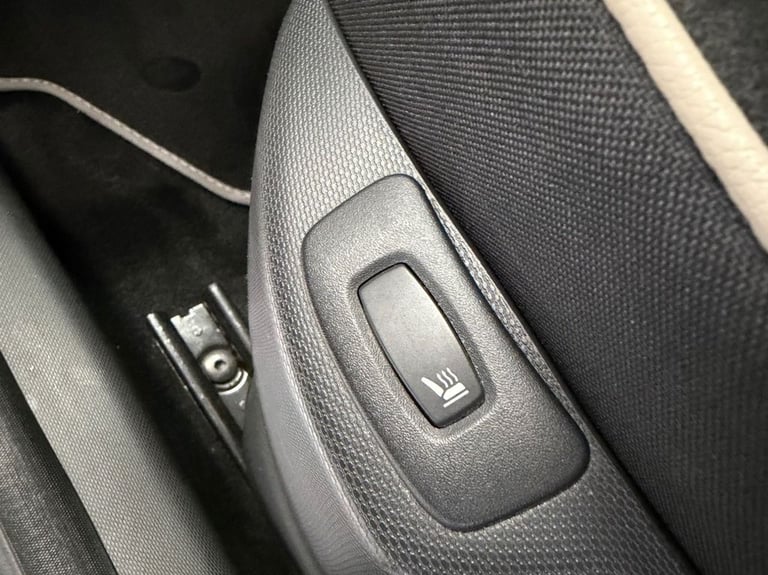 2016 16 RENAULT CAPTUR 1.5 DCI ENERGY ICONIC NAV SUV 5DR DIESEL MANUAL EURO 6 (S