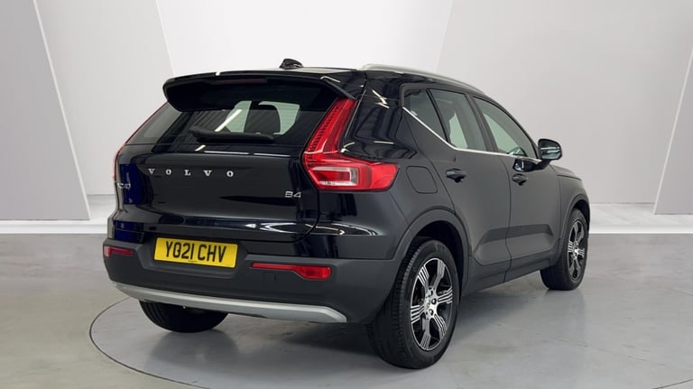 2021 Volvo XC40 Inscription, B4 mild hybrid (Rear Camera,  Black Leather Interior) Estate Petrol ...