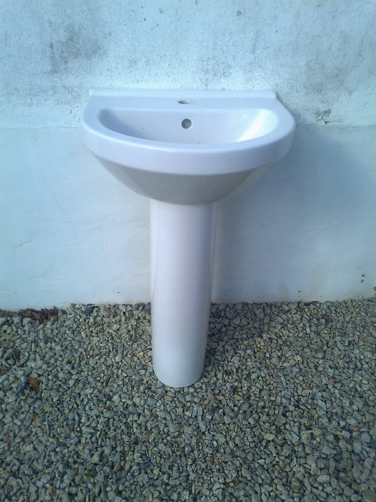 WASH BASIN & PEDESTAL - ALMOST NEW - PRICE REDUCED FOR QUICK SALE - 