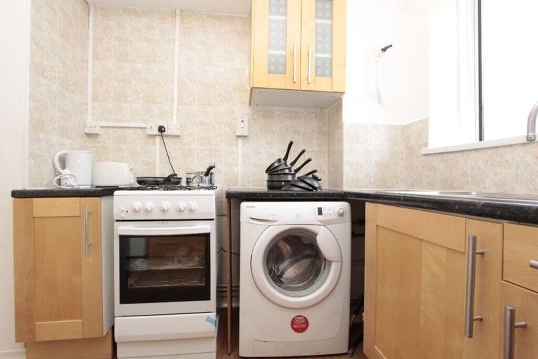 AMAZING DOUBLE ROOM IN FNSBURY PARK READY TO MOVE IN!!