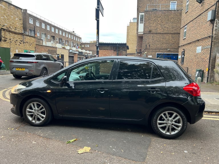 Toyota, AURIS, Hatchback, 2009, Manual, 1329 (cc), 5 doors