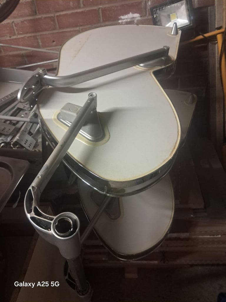 Corner cabinet half circle carousel fitting