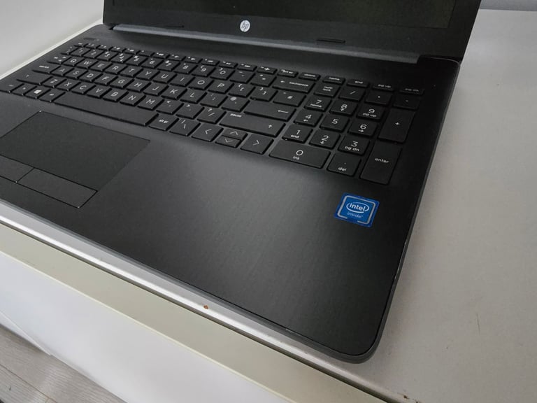 HP Pavilion 15-da0595 15inch laptop Intel i7, 8GB Ram