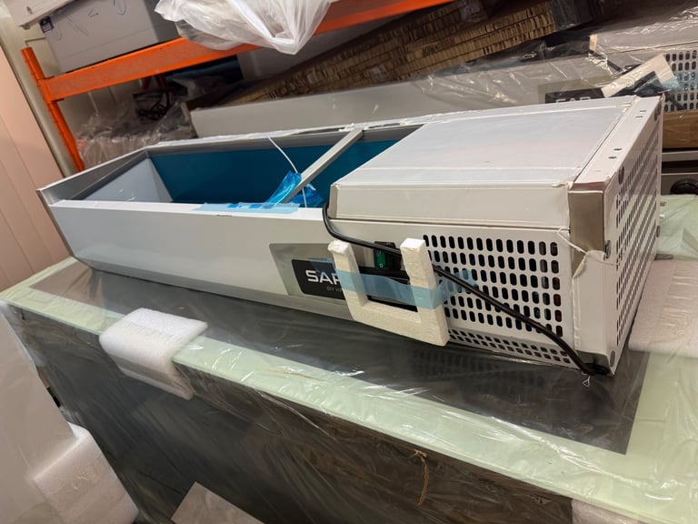 Salad pizza topping fridge counter top brand new cafe shop restaurant 