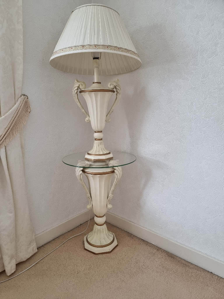 Floor stand, glass top & lamp