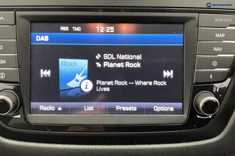 2017 Hyundai i20 1.2 Premium Nav 5dr HATCHBACK PETROL Manual