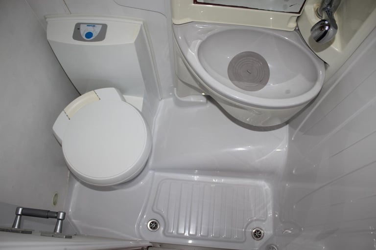 2008 "58" Plate Swift Lifestyle 630L 6 Berth Motorhome With Rear Lounge