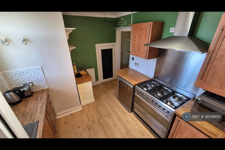2 bedroom flat in Stevenson Grove, Edinburgh, EH11 (2 bed) (#2659800)