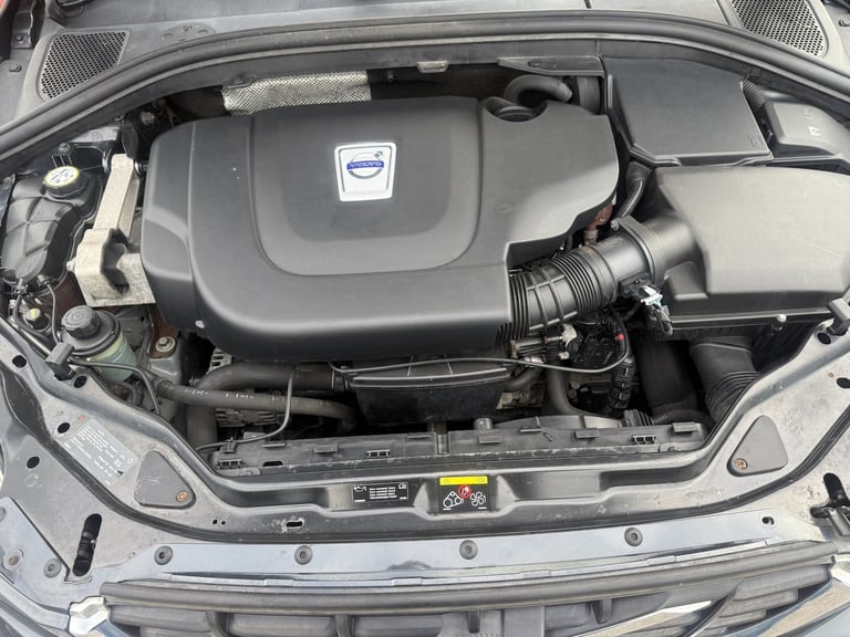 VOLVO XC60 2.0 D3 SE Lux 2010