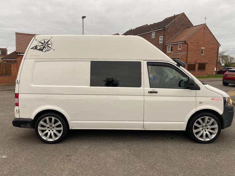 Vw transporter t5 4berth campervan 12 months mot  and rear seat belts 