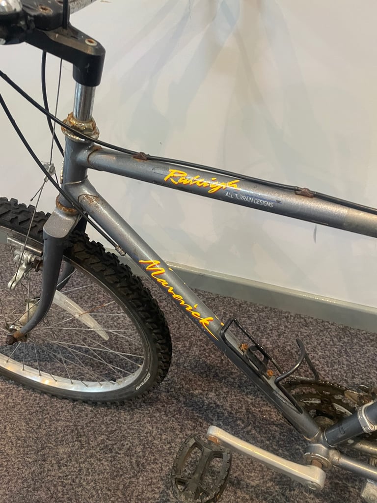 vintage 1980’s  Raleigh Maverick bike
