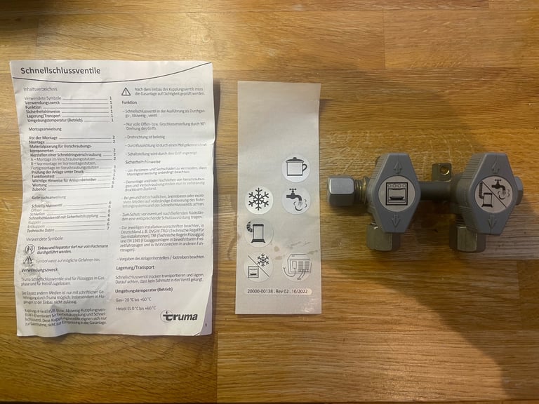 image for Truma 2 way gas manifold 8mm input, 2x8mm outputs