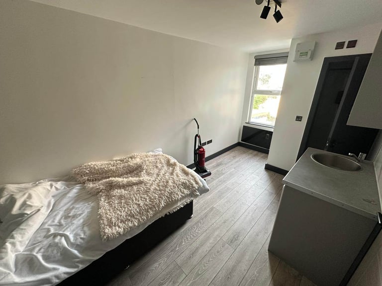 BENEFITS ACCEPTED - Studio Flat Available in Catford Forest Hill Lewisham SE6