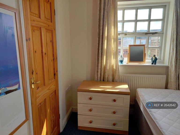 1 bedroom in Neptune Court, Colchester, CO1 (#2642642)