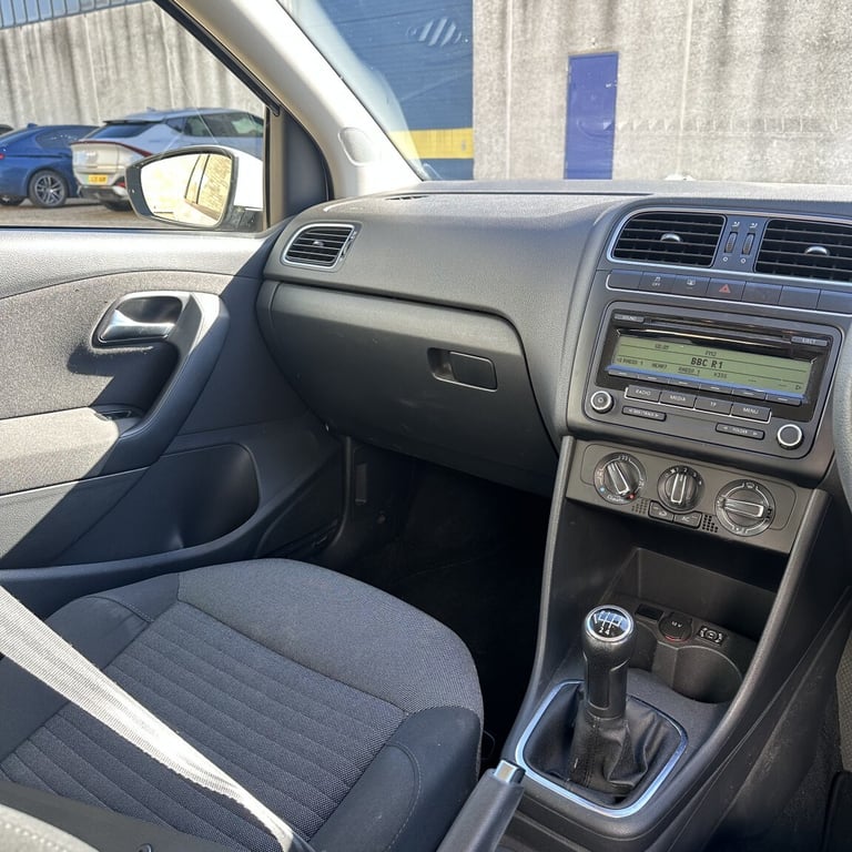 VOLKSWAGEN POLO 1.2 SE White Manual Petrol 2009