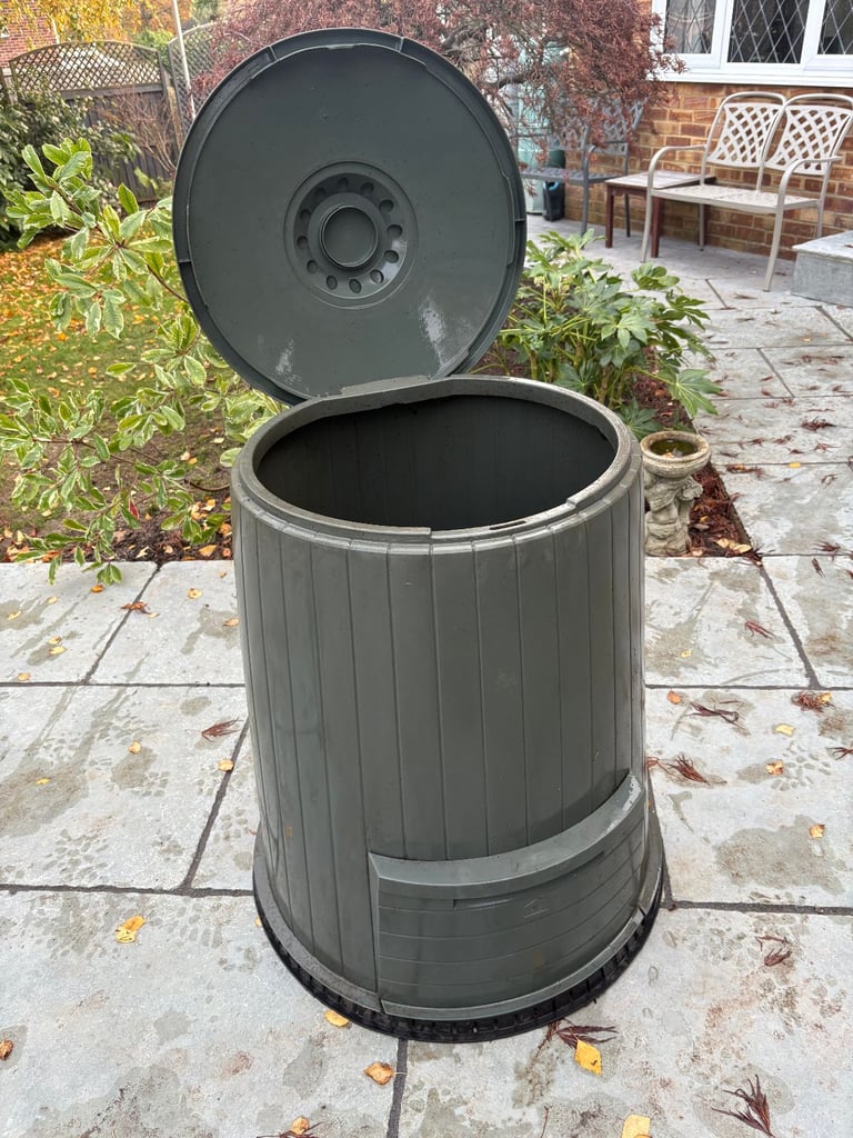Free Garden Composter (Milko)