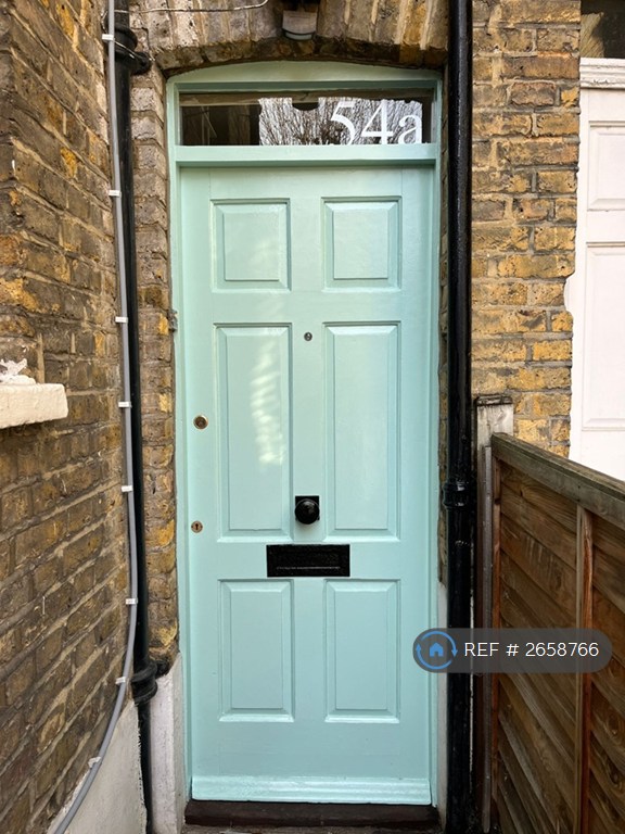 2 bedroom flat in Fountayne Road, London, N16 (2 bed) (#2658766)