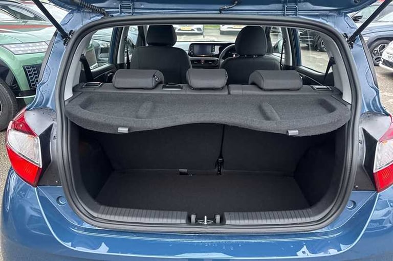 2025 Hyundai i10 1.2 Advance Hatchback 5dr Petrol Auto Euro 6 (s/s) (79 ps) Hatchback Petrol Auto...