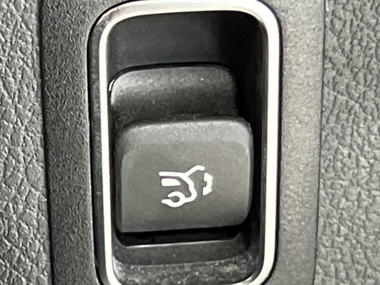 2022 Mercedes-Benz EQA 250 140kW AMG Line Premium 66.5kWh 5dr Auto Hatchback Electric Automatic