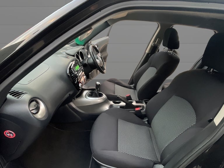 NISSAN JUKE 1.2 DIG-T Acenta Black Manual Petrol 2015