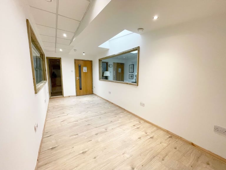 Beauty Room | Therapist Room | Creative Space | Artist Studio | Office In Hackney East London E9