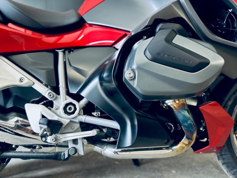 STUNNING LOW MILEAGE 2019/69 BMW R 1250RT LE MOTORCYCLE 