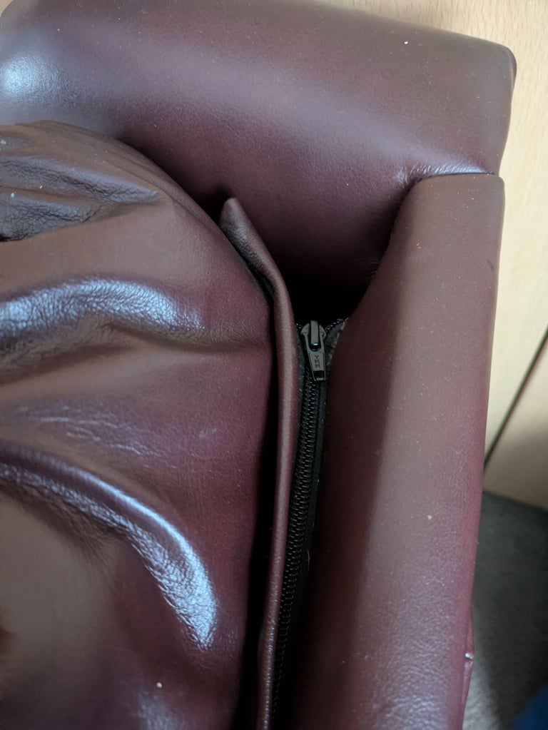 Lyton Leather Fireside Chair Winged back Armchair Queen Anne legs