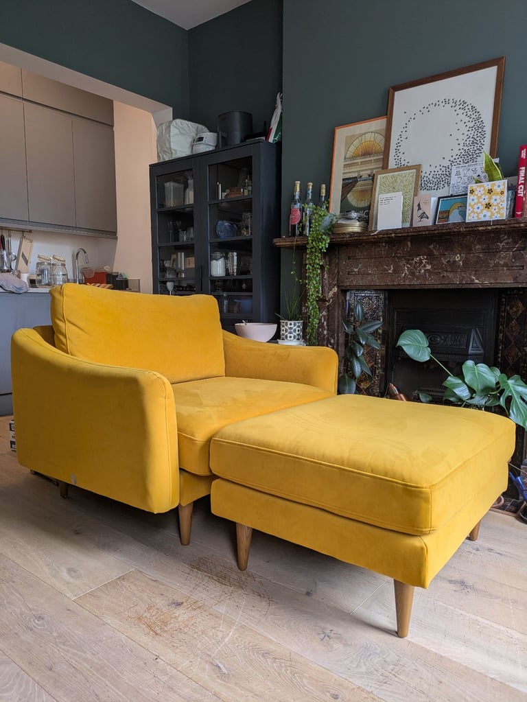 Snug Rebel 1.5 seater snuggler sofa and footstool - turmeric velvet 