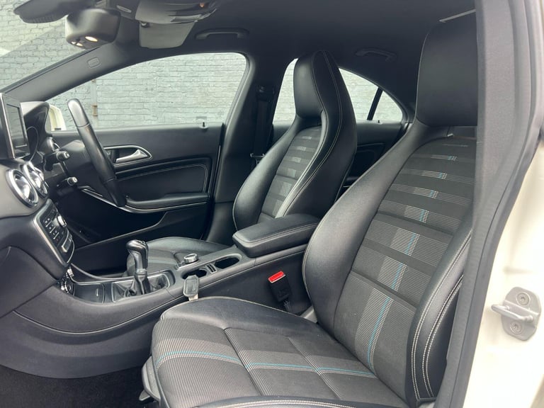 MERCEDES-BENZ CLA 2.1 CLA200d Sport 2017