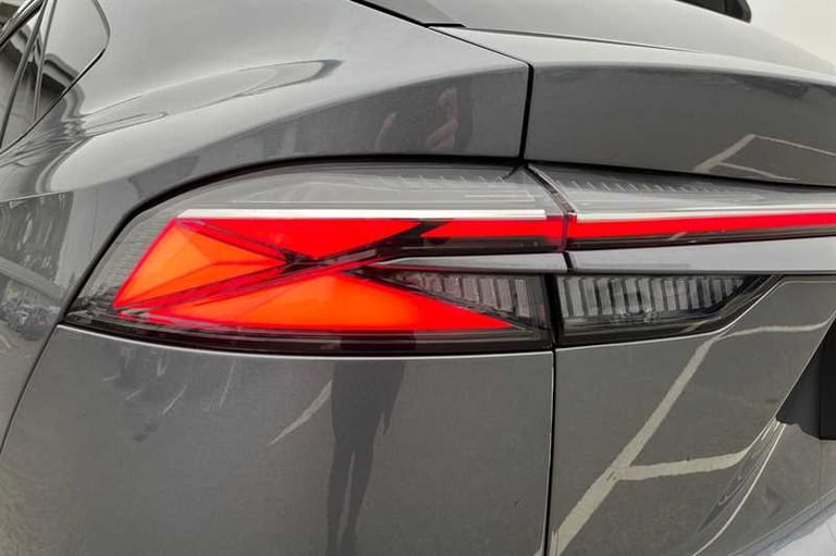 2025 MG MG HS 1.5 T-GDI Trophy 5dr DCT ESTATE PETROL Automatic