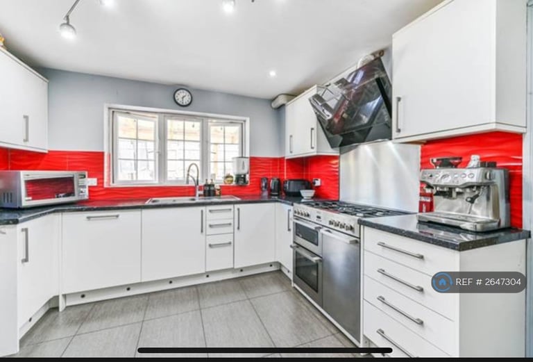 1 bedroom in Larcombe Close, Croydon, CR0 (#2647304)