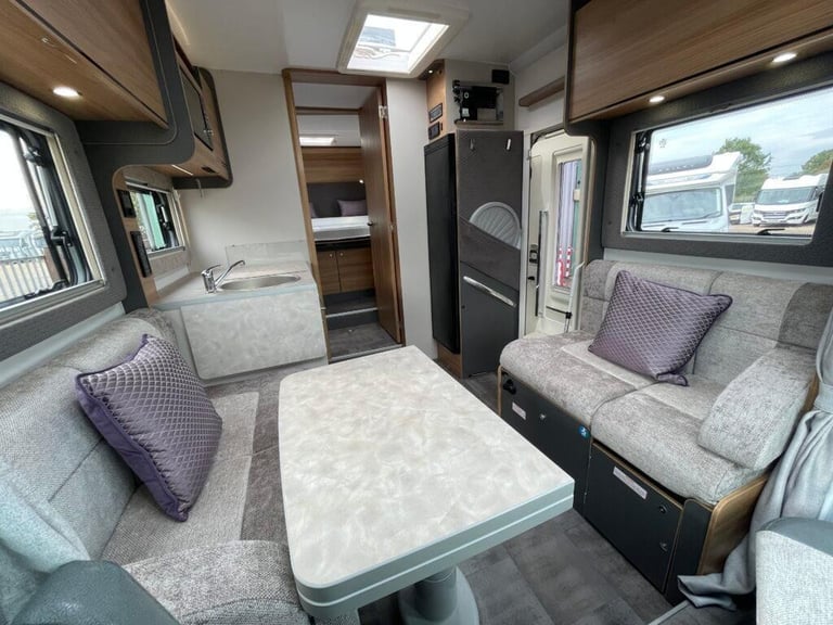 Bailey Adamo 75-4i 4 Berth 4 Belt end bedroom Auto 3500kg Garage 