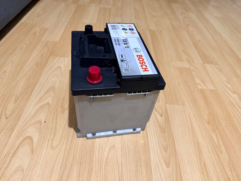 Car Battery 12V BOSCH