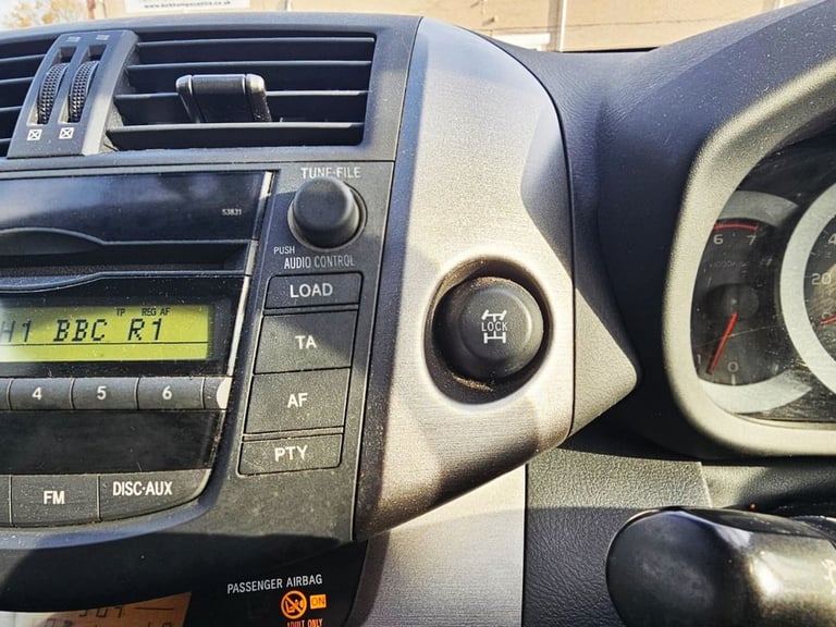 2010 Toyota RAV4 2.2 D-4D XT-R SUV 5dr Diesel Manual 4WD Euro 5 (150 ps) 12 MONTHS MOT ON SA ESTA...