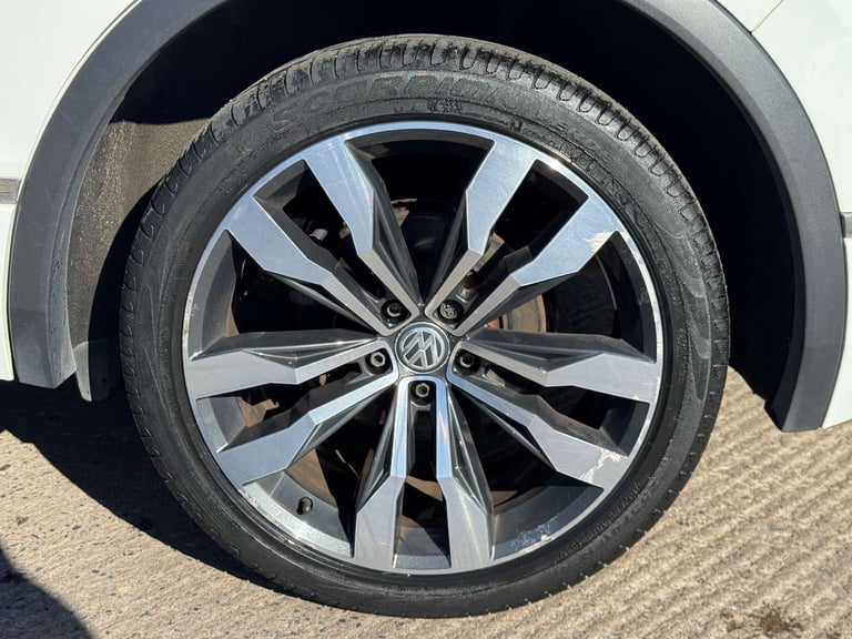 2017 Volkswagen Tiguan 2.0 Tiguan R-Line TDI BlueMotion Technology 4Motion 4WD 5dr - NATIONAL DEL...