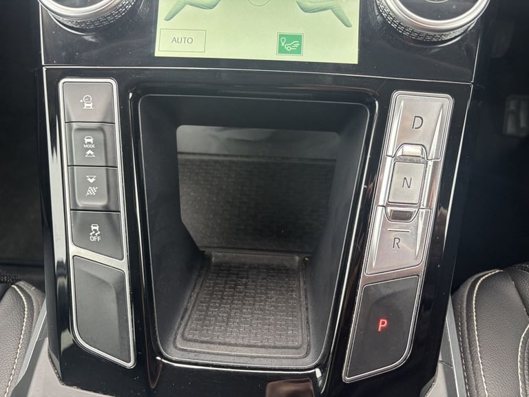 2019 Jaguar I-Pace 400 90kWh SE SUV 5dr Electric Auto 4WD (400 ps) HATCHBACK ELECTRIC Automatic