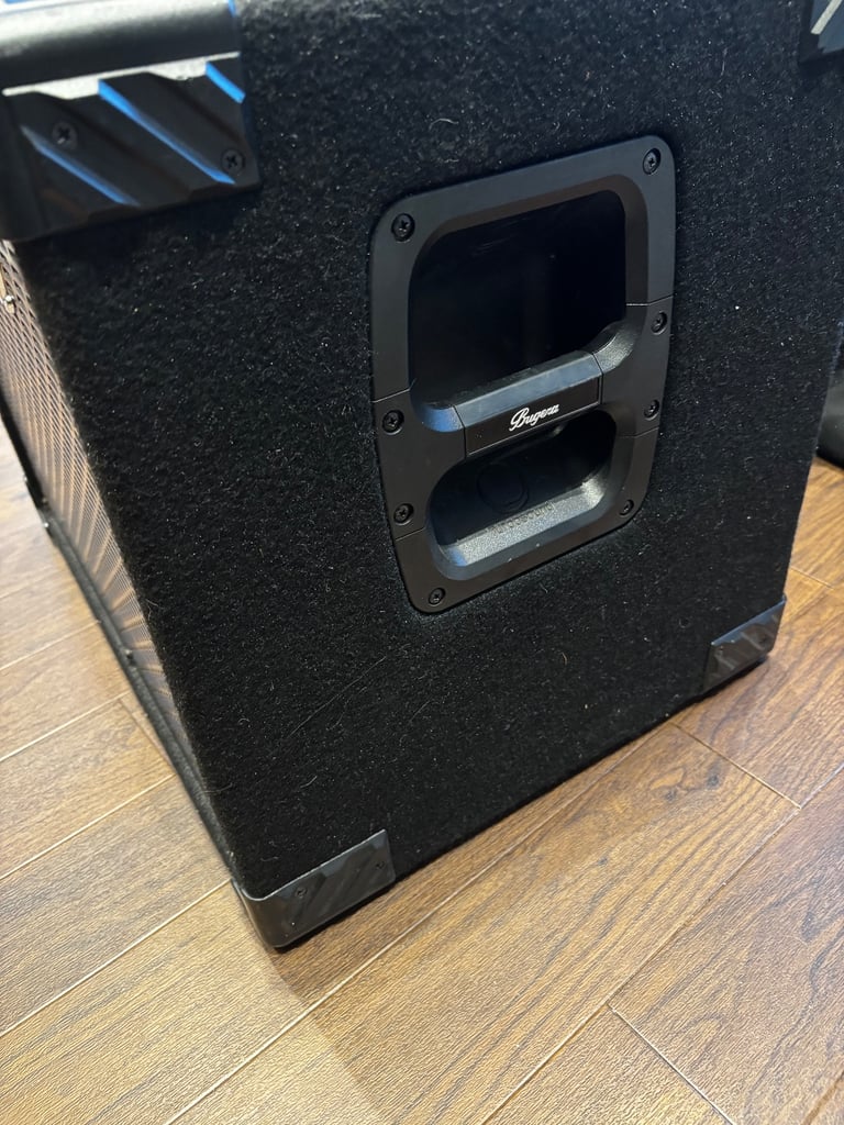 Bugera bass guitar cab 1x15 model BT115TS