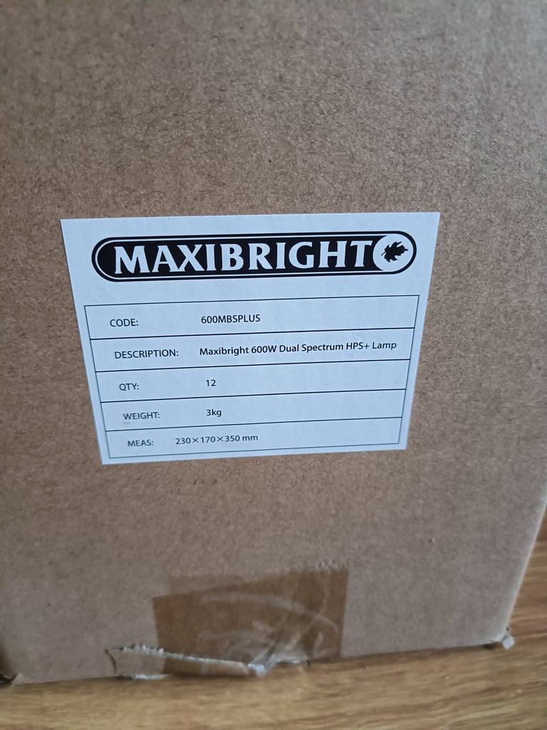 Maxibright 600W Dual Spectrum HPS Lamp Grow Light (24 each LED Bulbs)