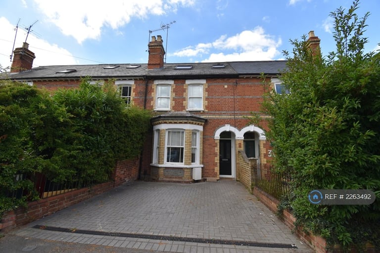 image for 7 bedroom house in Addington Road, Reading, RG1 (7 bed) (#2263492)