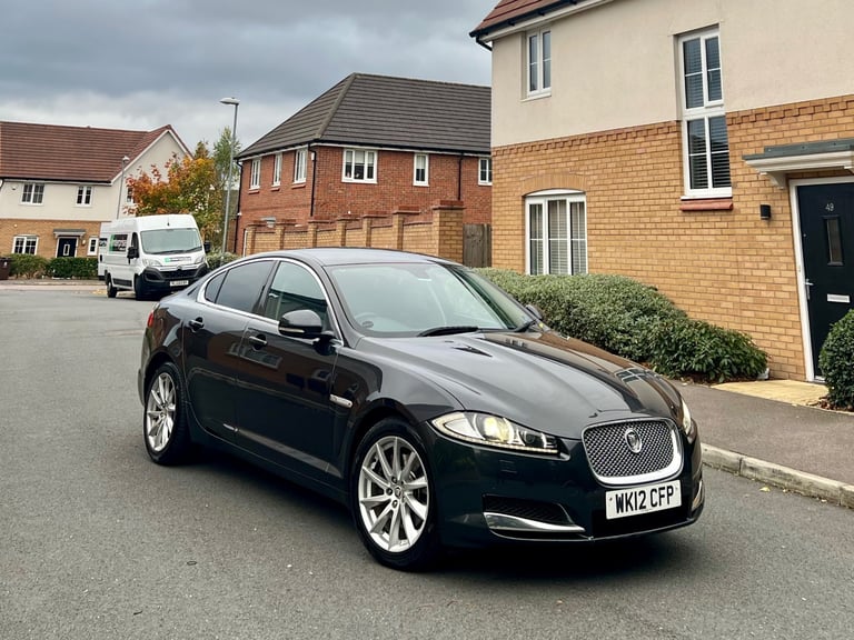image for 2013 JAGUAR XF PREMIUM 3.0D V6 AUTO 8ZF 290BHP.