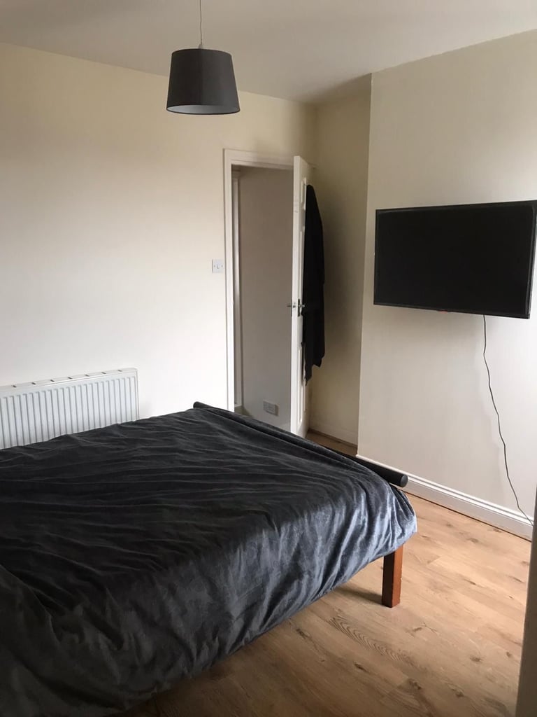 THREE BEDROOM HOUSE TO RENT GILLINGHAM 