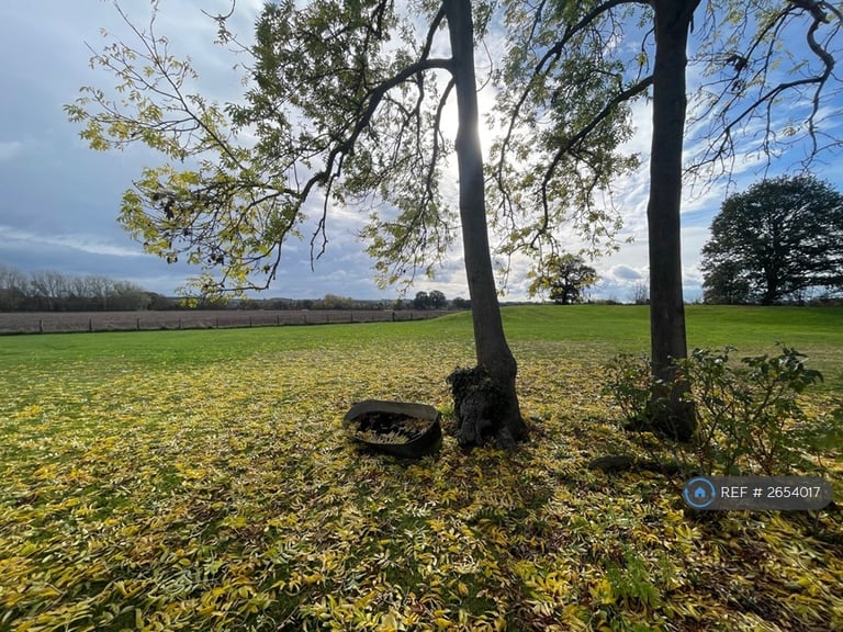 4 bedroom house in Hunscote Lane, Wellesbourne, Warwick, CV35 (4 bed) (#2654017)