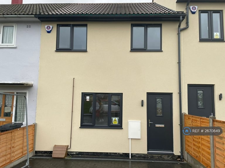 4 bedroom house in Hellier Walk, Bristol, BS13 (4 bed) (#2670849)