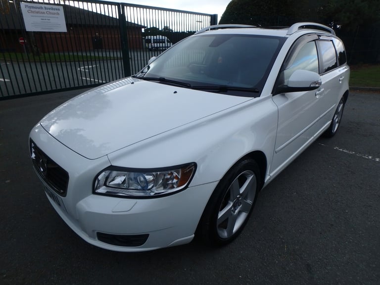 2012 Volvo V50 SE Lux 2.0cc Automatic Estate (Classic) Only 17571 Miles  Petrol Automatic