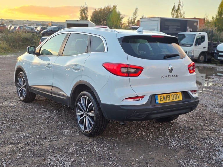 2019 Renault Kadjar 1.3 TCe Iconic SUV 5dr Petrol EDC Euro 6 (s/s) (140 ps) SUV Petrol Automatic