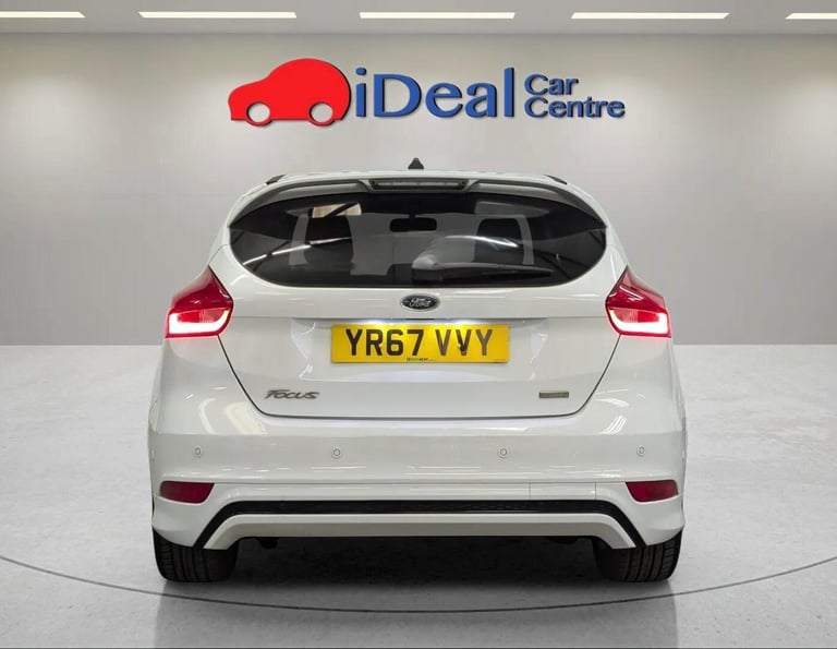 2017 Ford Focus 1.0T EcoBoost ST-Line Euro 6 (s/s) 5dr HATCHBACK Petrol Manual