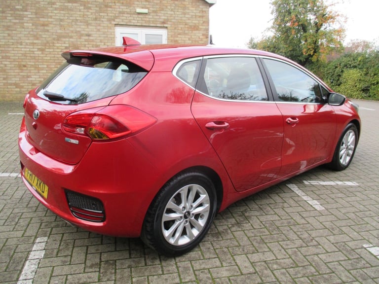 2017 Kia Ceed 1.6 CRDi 2 DCT Euro 6 (s/s) 5dr HATCHBACK Diesel Automatic
